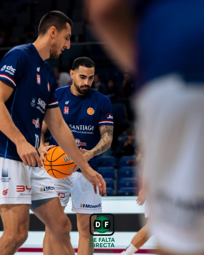 Estudiantes - Obradoiro con el resultado de 77 a 79