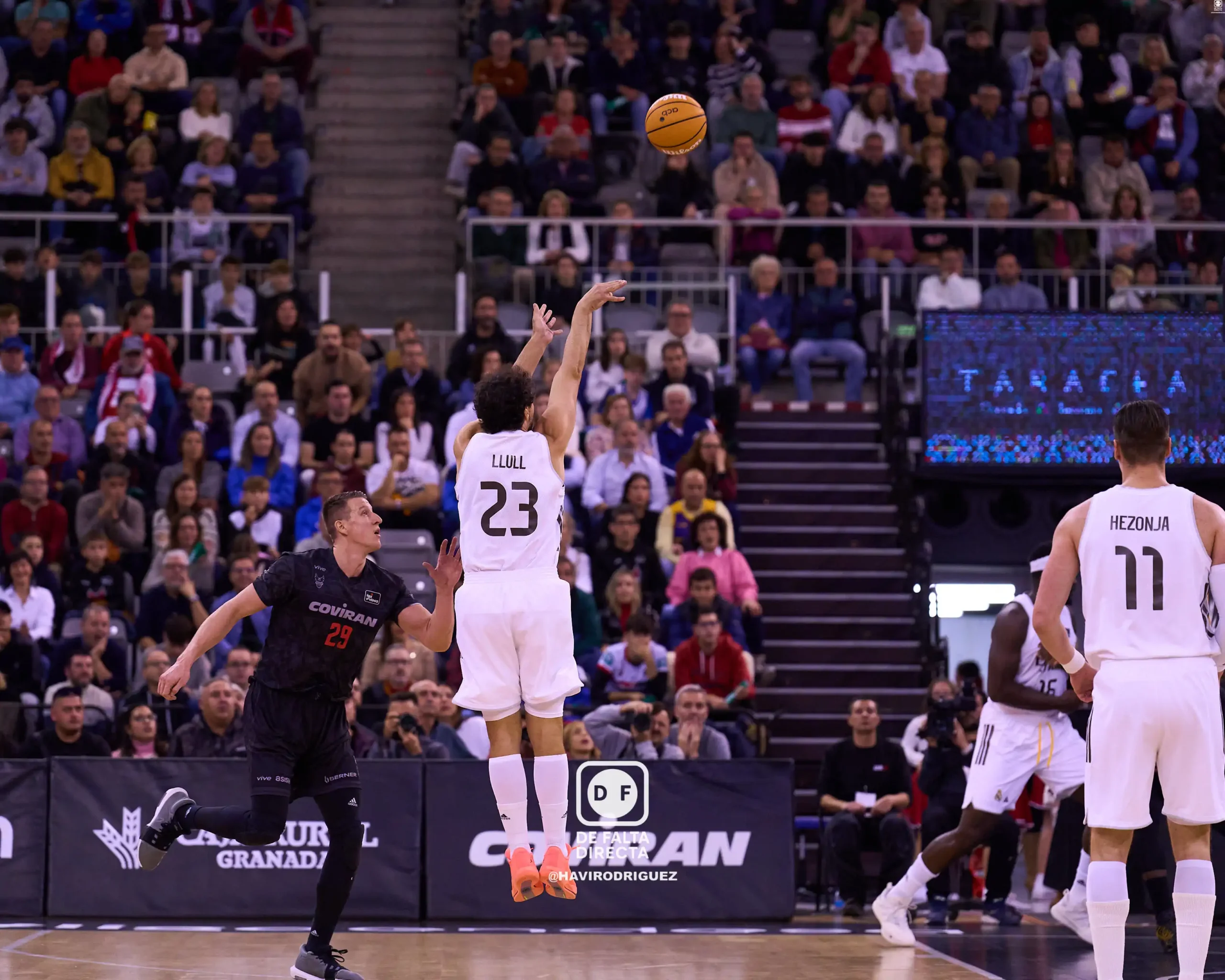 Coviran Granada 81 - 79 Real Madrid