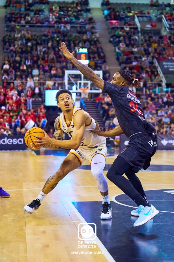 Coviran Granada 79 - 86 UCAM Murcia