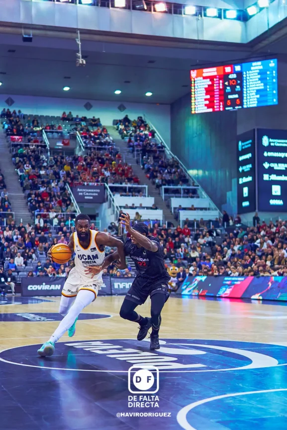 Coviran Granada 79 - 86 UCAM Murcia