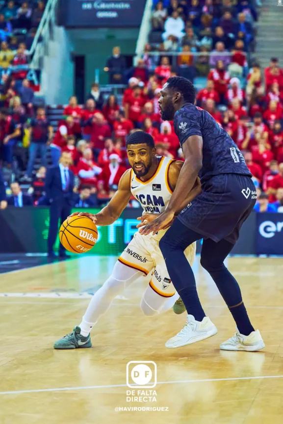 Coviran Granada 79 - 86 UCAM Murcia