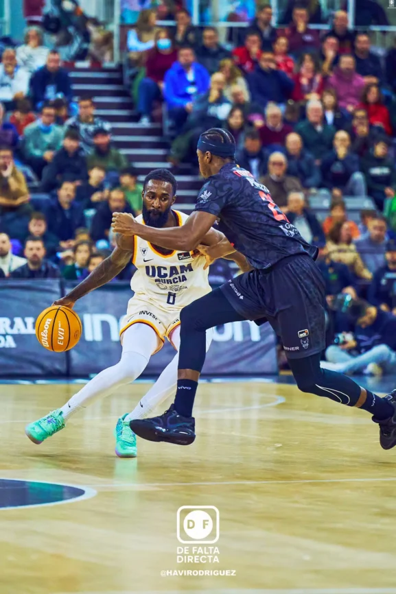 Coviran Granada 79 - 86 UCAM Murcia