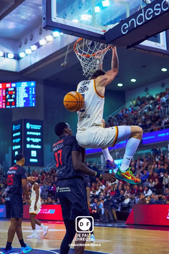 Coviran Granada 79 - 86 UCAM Murcia