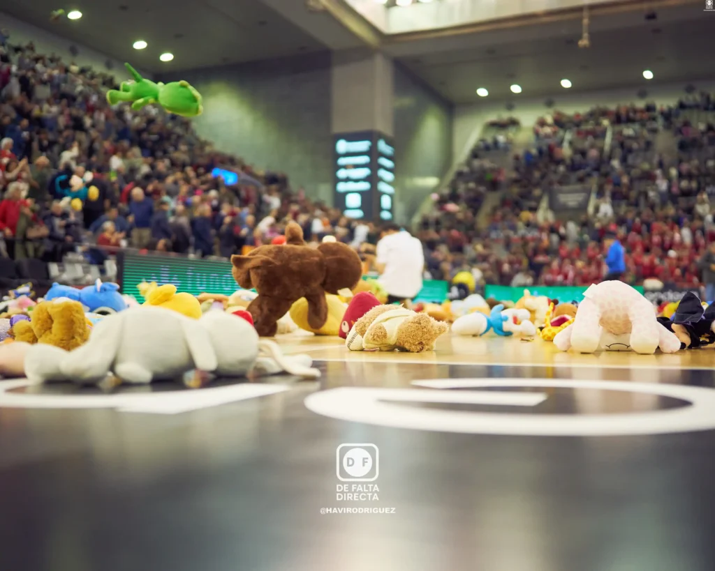 Coviran Granada 79 - 86 UCAM Murcia