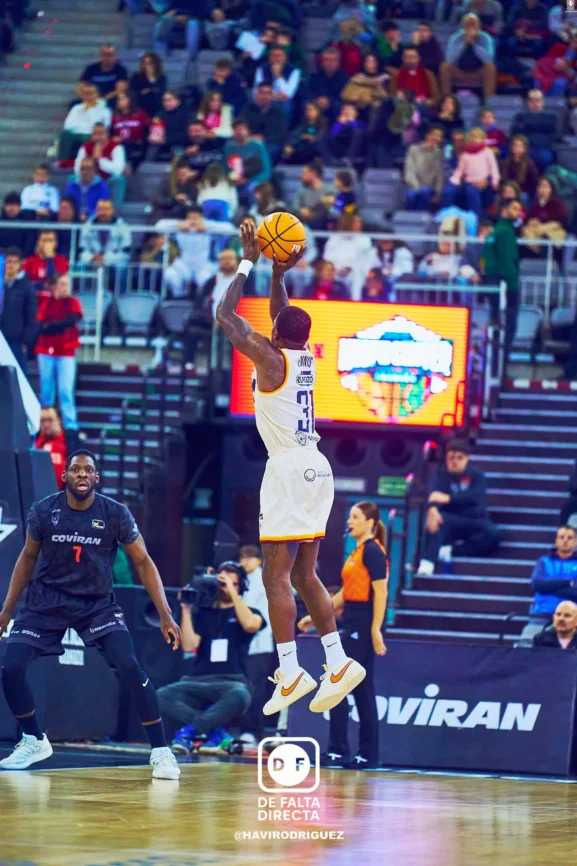 Coviran Granada 79 - 86 UCAM Murcia