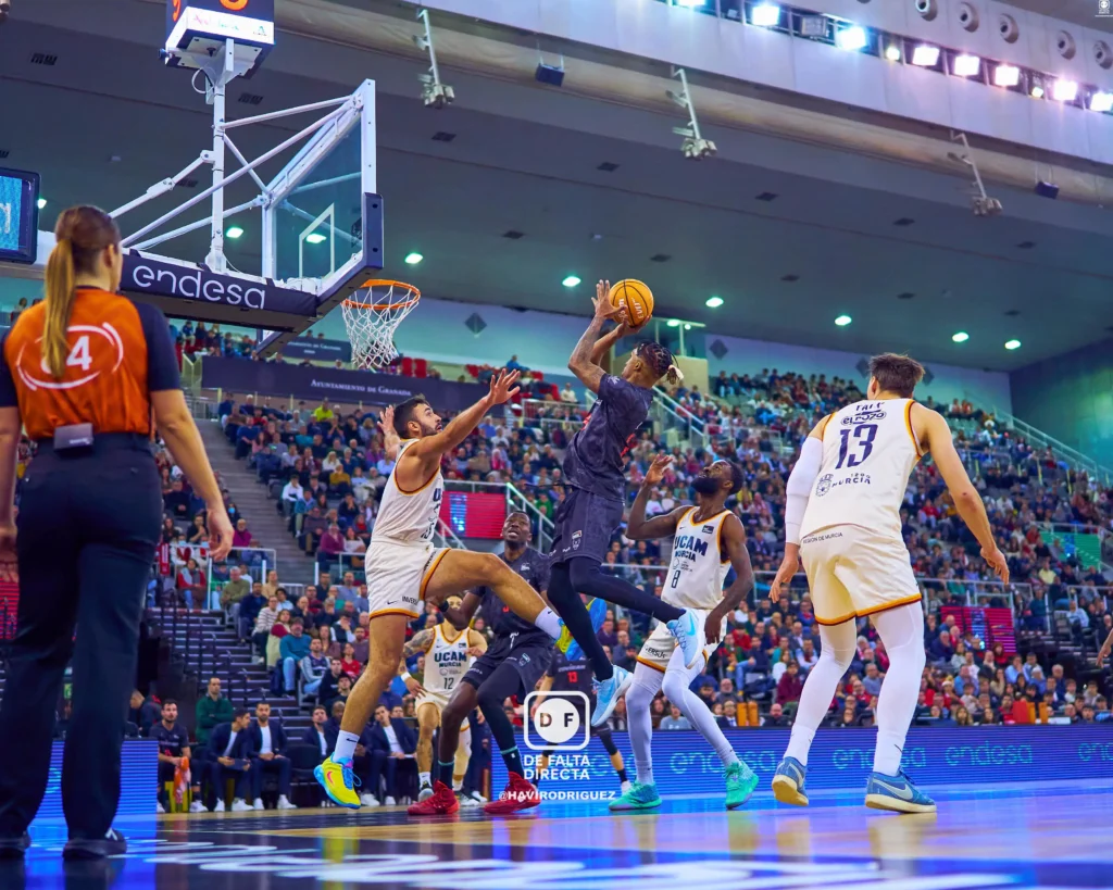 Coviran Granada 79 - 86 UCAM Murcia