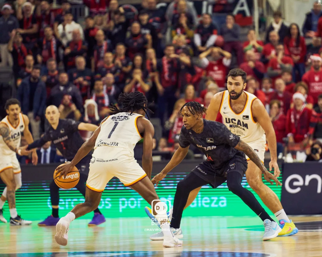 Coviran Granada 79 - 86 UCAM Murcia