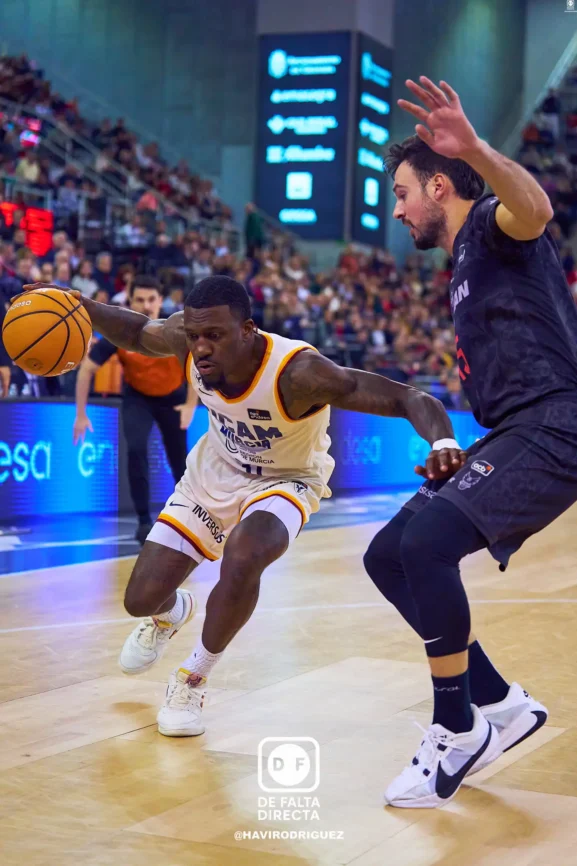 Coviran Granada 79 - 86 UCAM Murcia