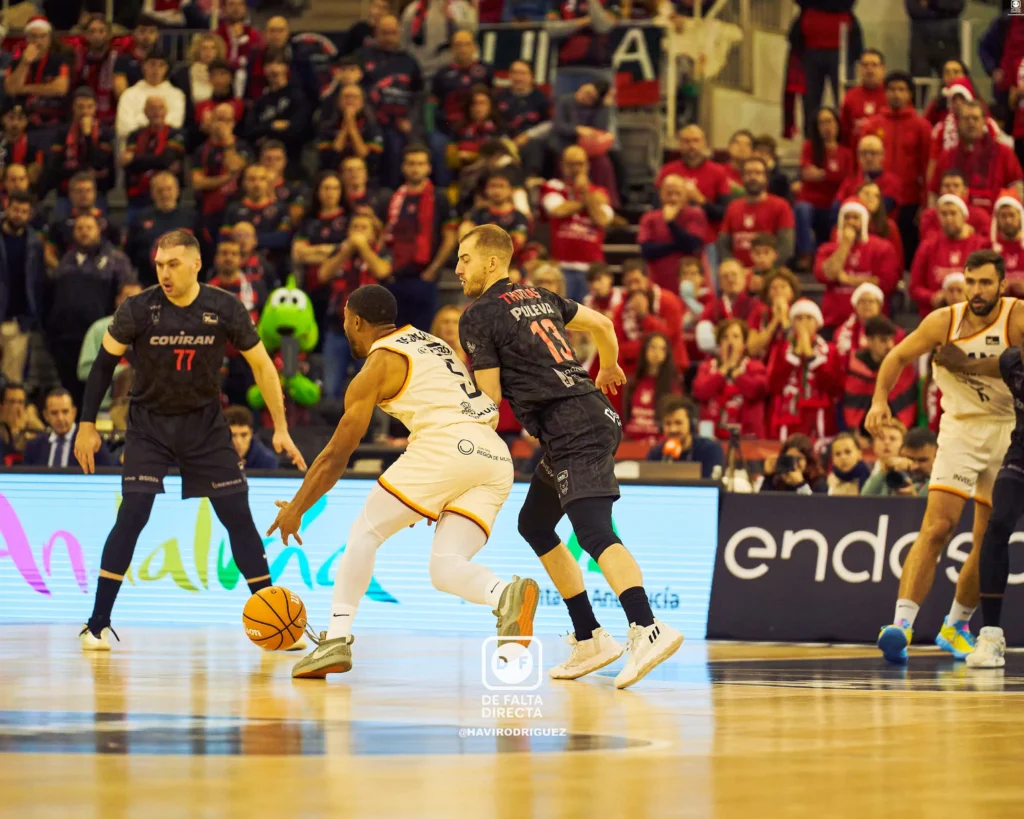 Coviran Granada 79 - 86 UCAM Murcia