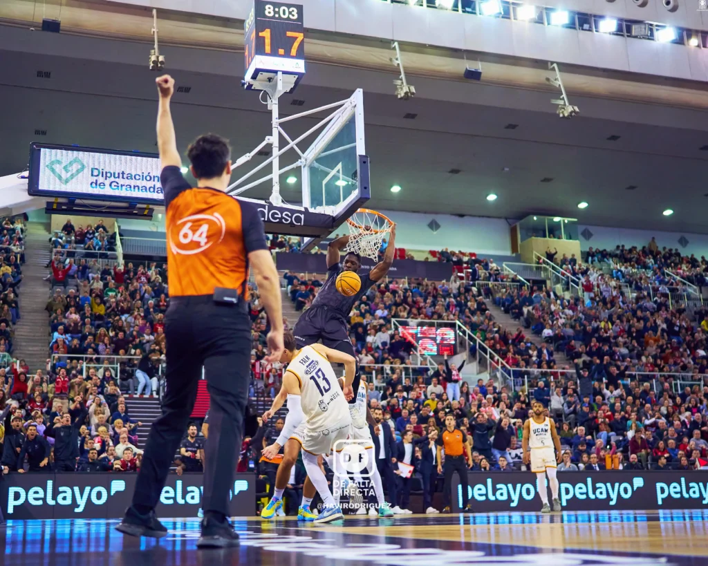 Coviran Granada 79 - 86 UCAM Murcia