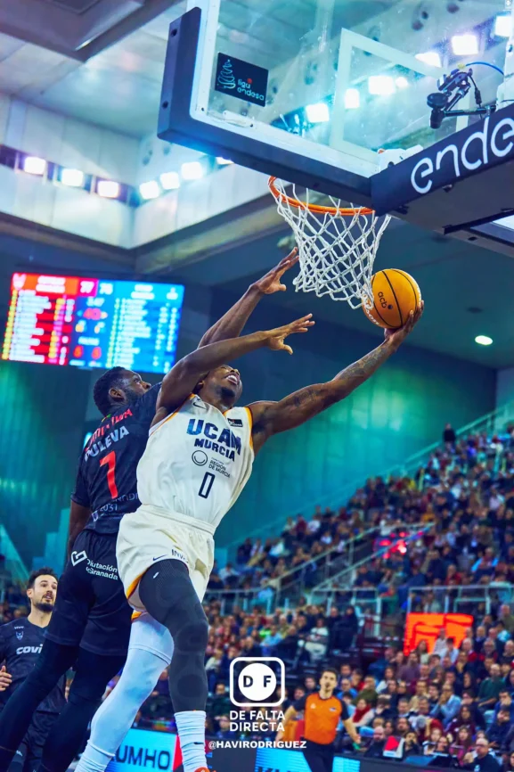 Coviran Granada 79 - 86 UCAM Murcia