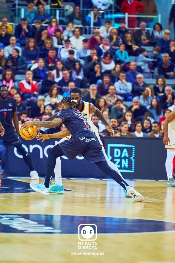 Coviran Granada 79 - 86 UCAM Murcia