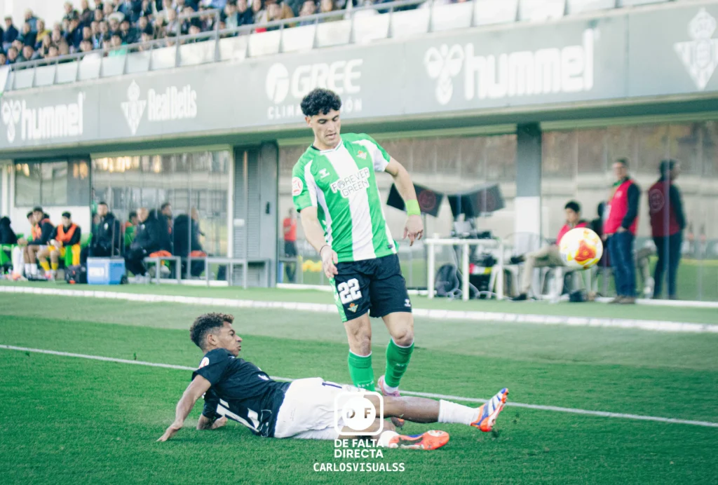 Betis Deportivo 2 - 0 Juventud Torremolinos