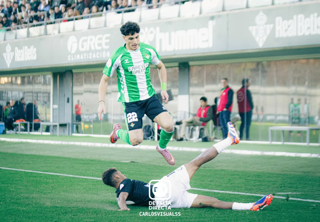 Betis Deportivo 2 - 0 Juventud Torremolinos