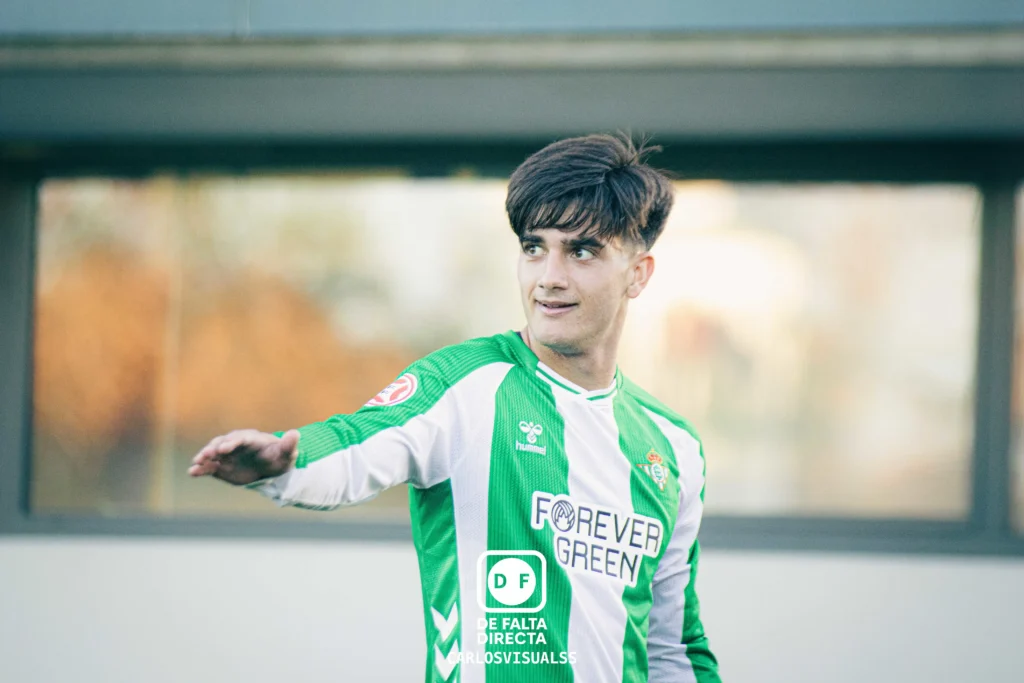 Betis Deportivo 2 - 0 Juventud Torremolinos