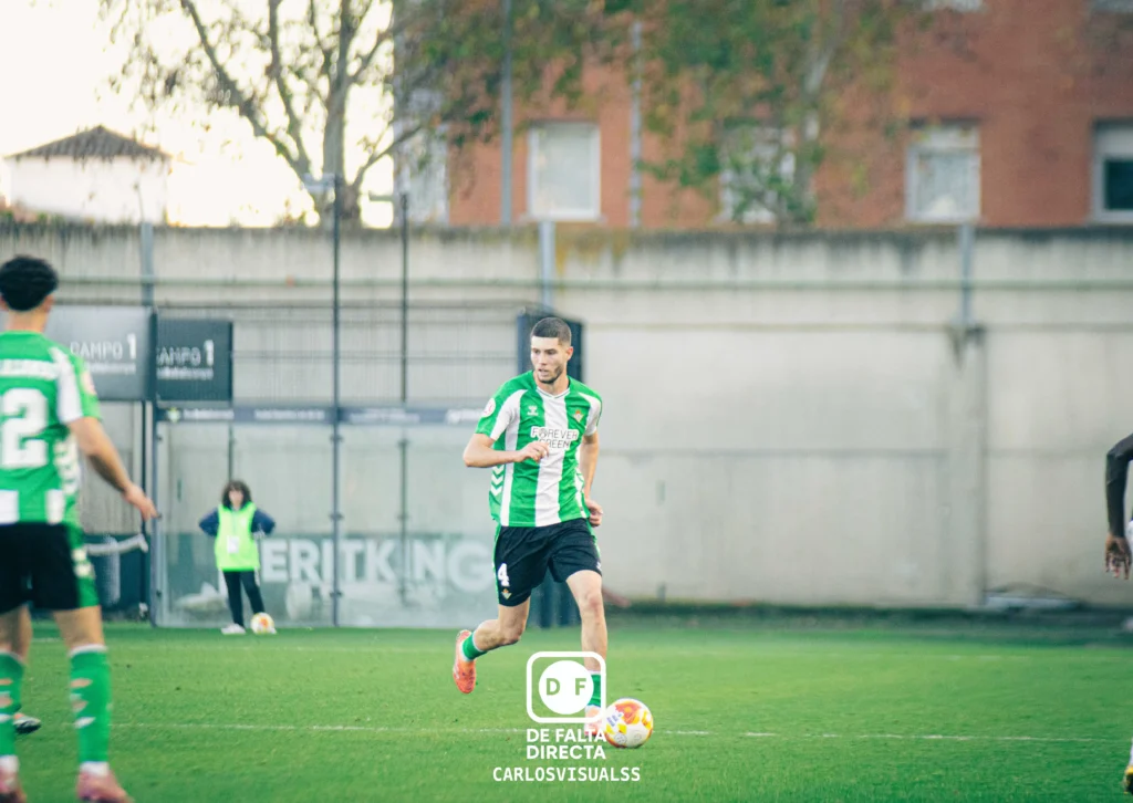 Betis Deportivo 2 - 0 Juventud Torremolinos