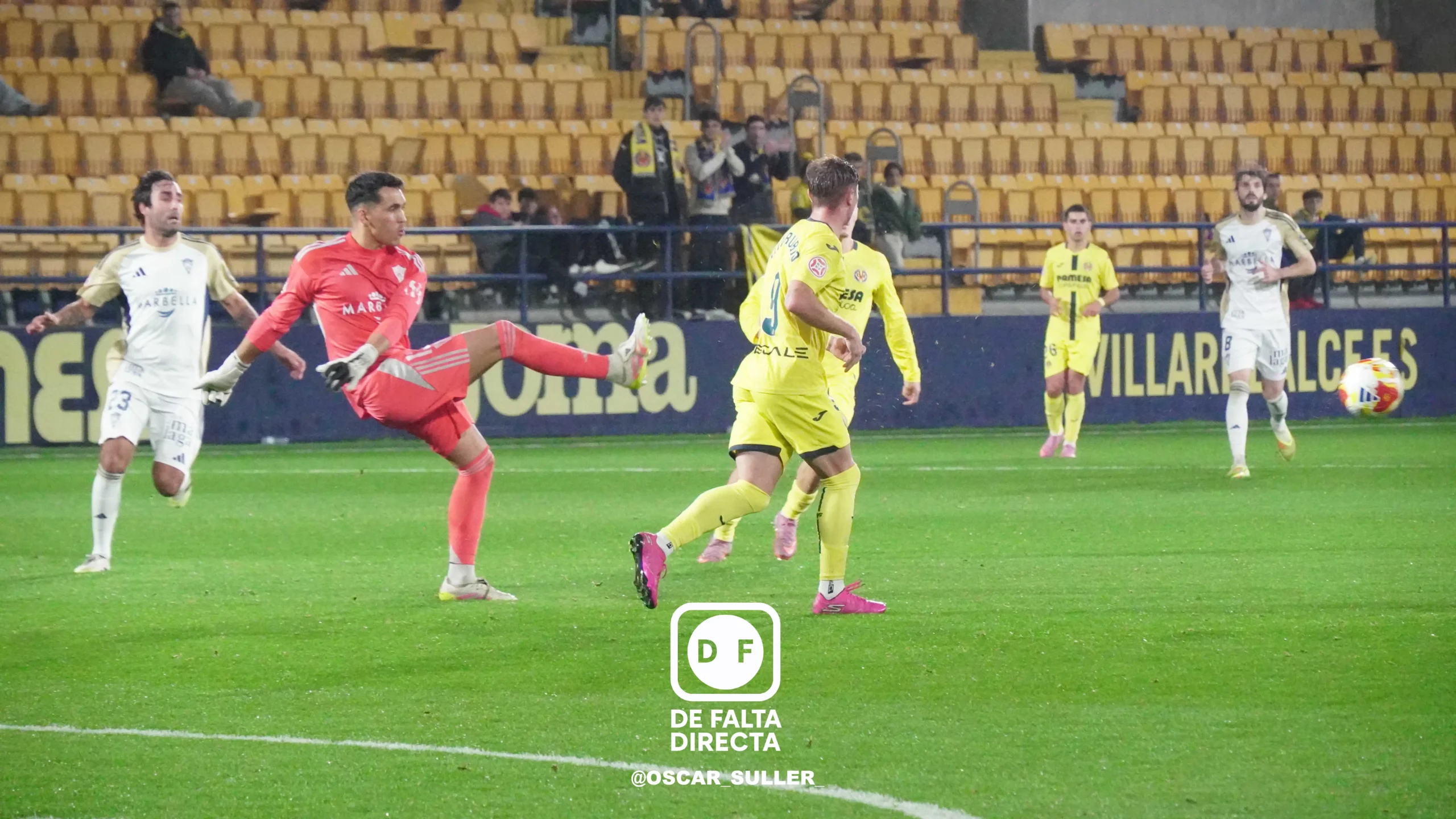 Villarreal B 3 - 1 Marbella FC