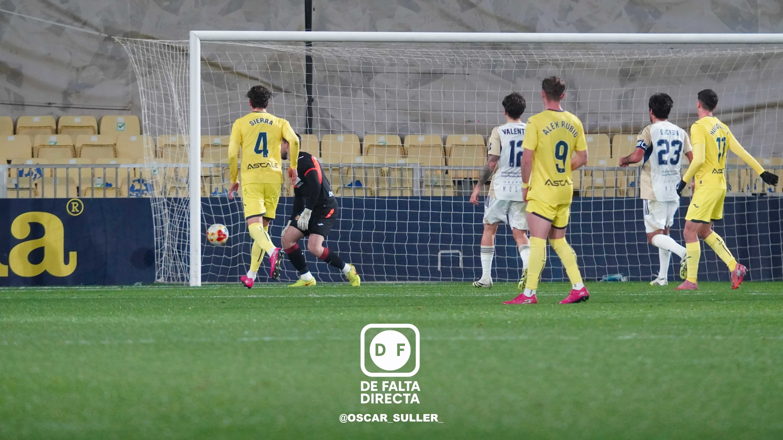 Villarreal B 3 - 1 Marbella FC