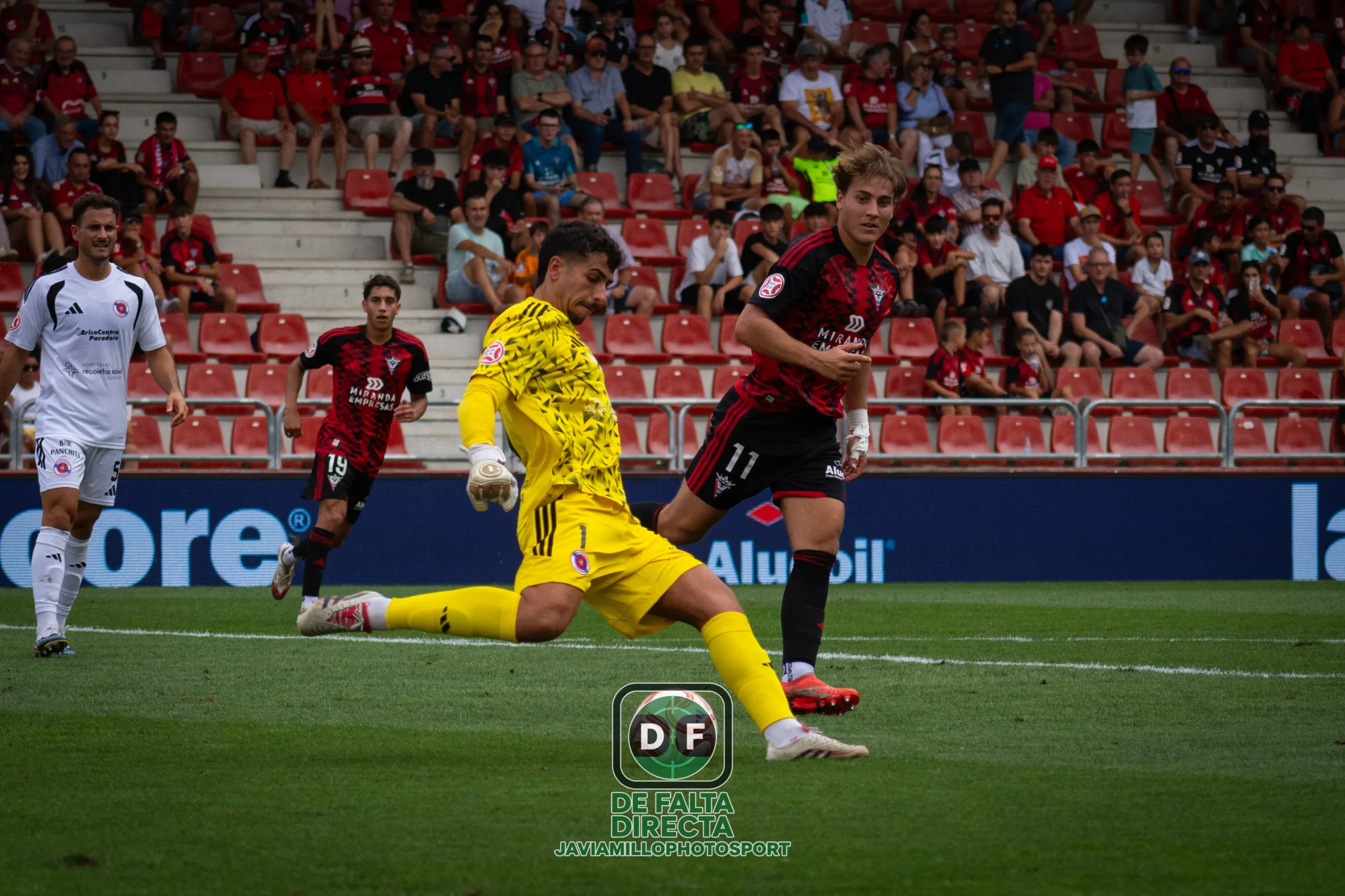 C. D. Mirandés - U. D. Ourense